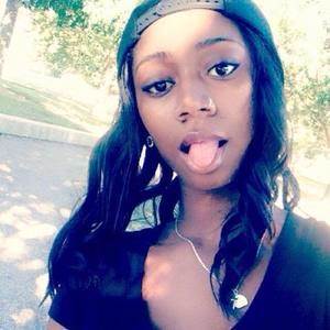 Meet your Posher, Daisha